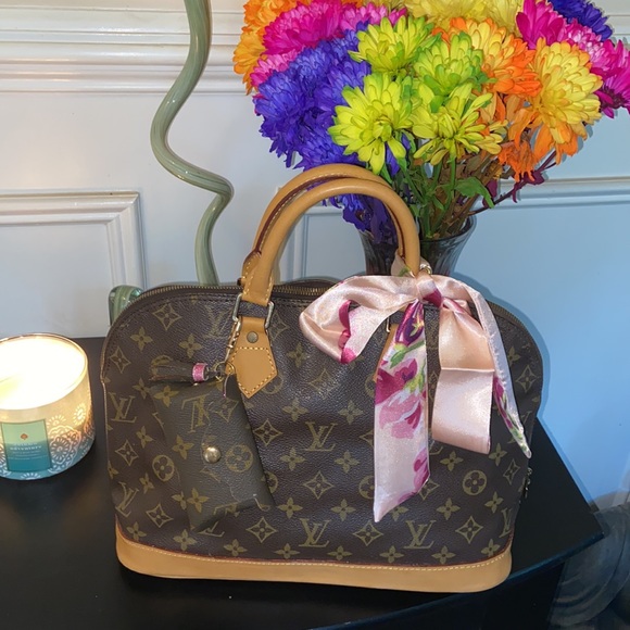 Louis Vuitton Alma PM (new vachetta)🌟1HR price drop🌟 - Picture 3 of 16